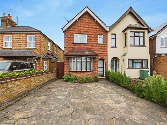 3 Bedroom Semi-Detached House For Sale In Cottimore Lane, Walton-On-Thames, KT12