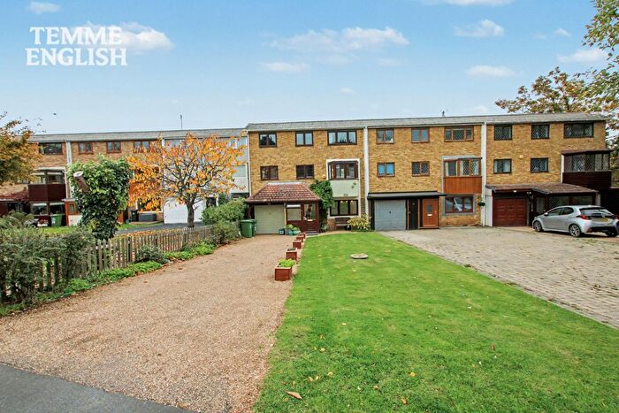 4 Bedroom Terraced House For Sale In Botelers, Basildon, SS16