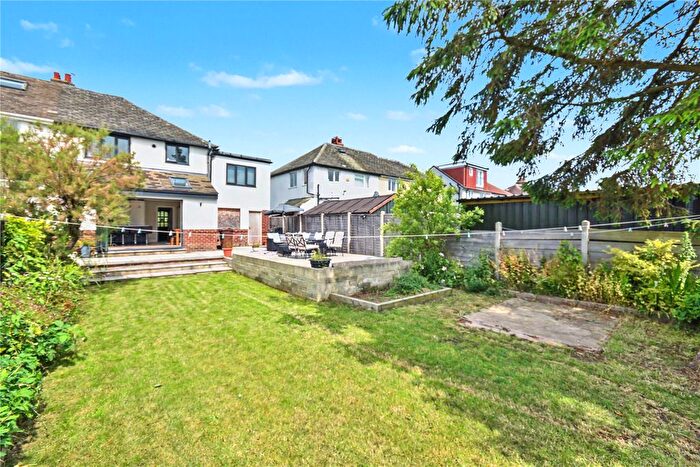 4 Bedroom Semi-Detached House For Sale In Leeds Road, Scholes, Leeds, West Yorkshire, LS15