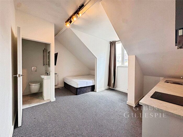 1 Bedroom Studio To Rent In Bond Street, London, W5