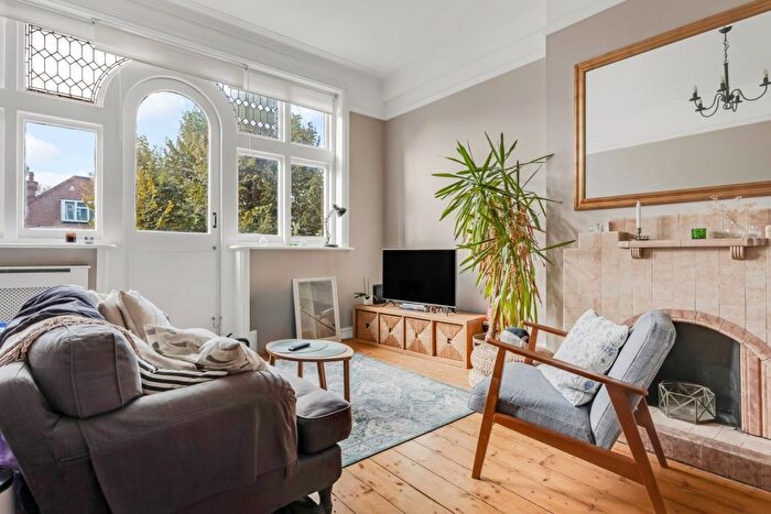 1 Bedroom Flat To Rent In Fawley Road, West Hampstead, NW6