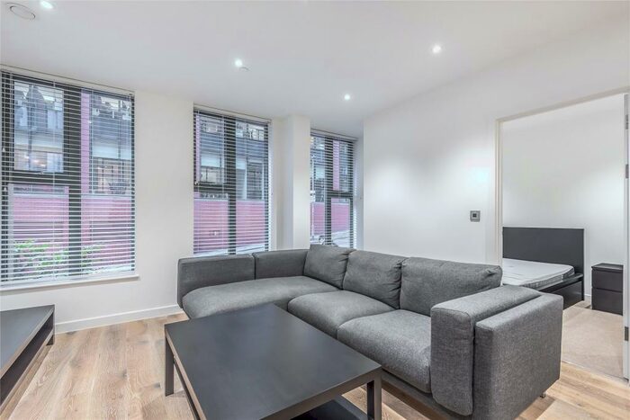 1 Bedroom Apartment To Rent In Garrard House, Garrard Street, Reading, Berkshire, RG1