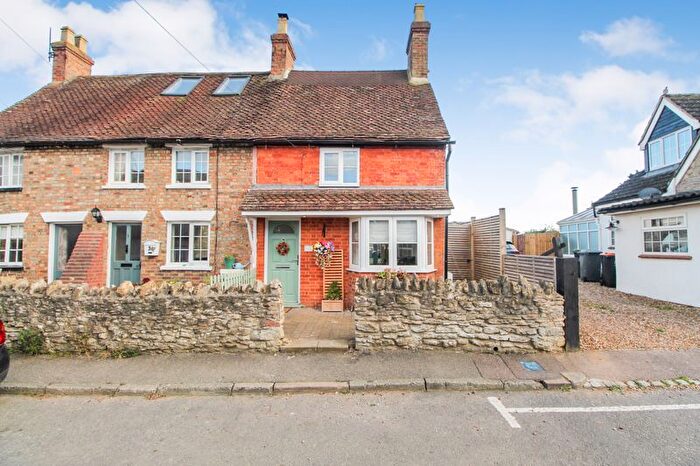 2 Bedroom End Of Terrace House For Sale In Silver Street, Stevington, MK43