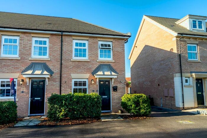 2 Bedroom Town House To Rent In Miller Road, Water Lane, York, YO30