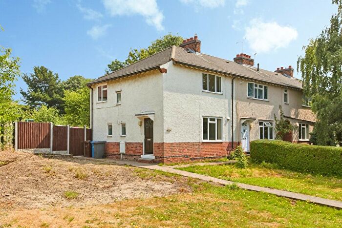 3 Bedroom Semi-Detached House For Sale In Nottingham Road, Spondon, Derby, DE21