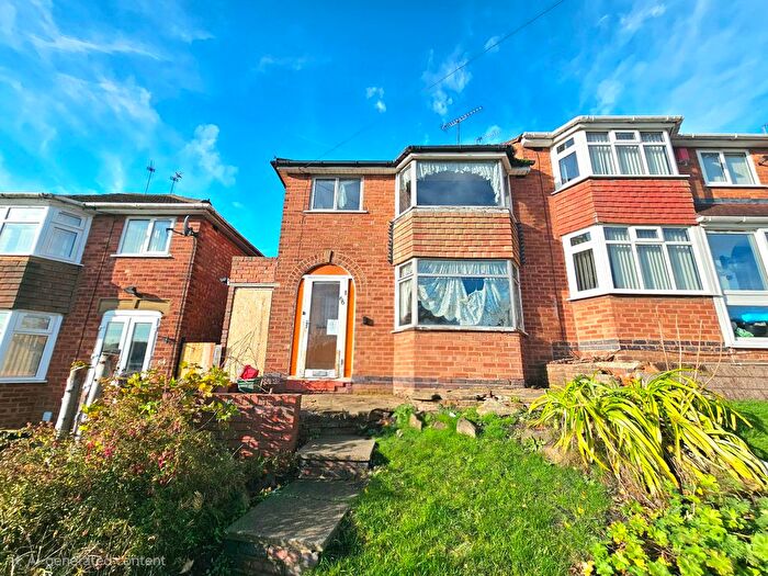 3 Bedroom Semi Detached House For Sale In Gorse Farm Road, Birmingham, B43