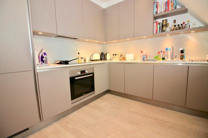 1 Bedroom Flat To Rent In Archway Road, Highgate, London, N6