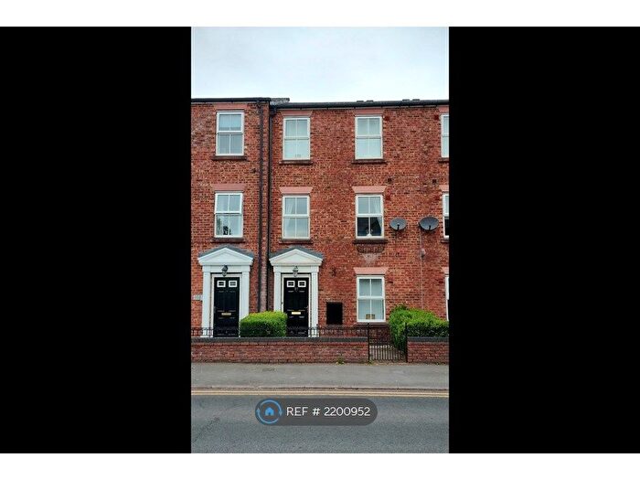 4 Bedroom Terraced House To Rent In Crewe Road, Sandbach, CW11