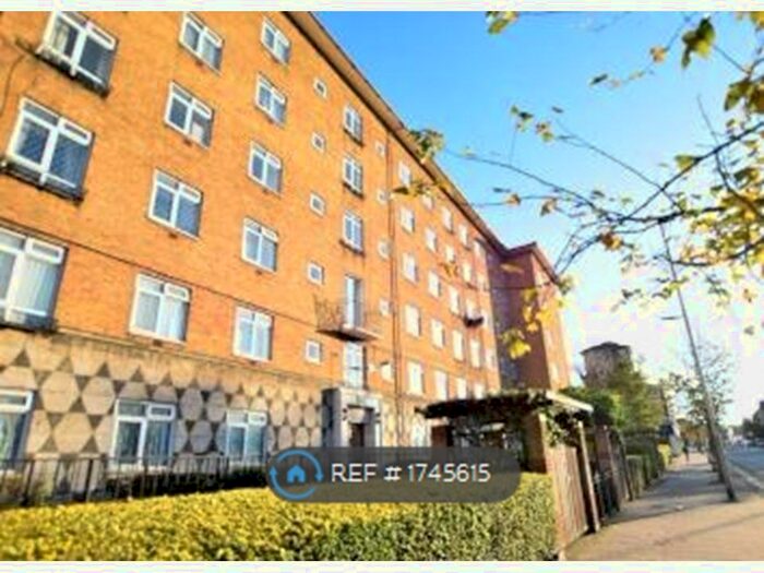 2 Bedroom Flat To Rent In Sudbury Court, London, SW8