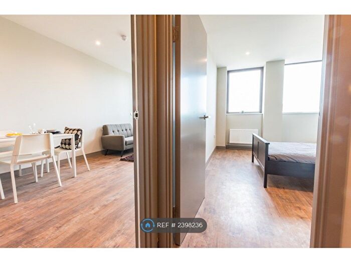 1 Bedroom Flat To Rent In Week Street, Maidstone, ME14