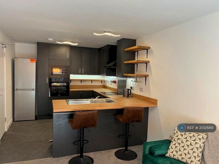 3 Bedroom Flat To Rent In Arthur Street, Edinburgh, EH6