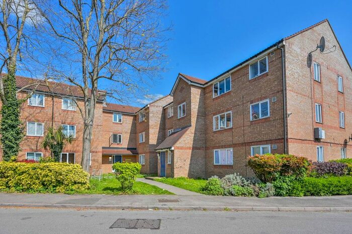 1 Bedroom Flat To Rent In Cherry Blossom Close, London, Bz, Palmers Green, London, N13