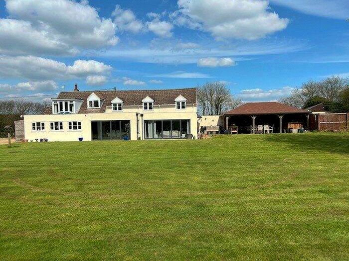 4 Bedroom Detached House For Sale In The Old Turnpike, Heddington, Wiltshire, SN11