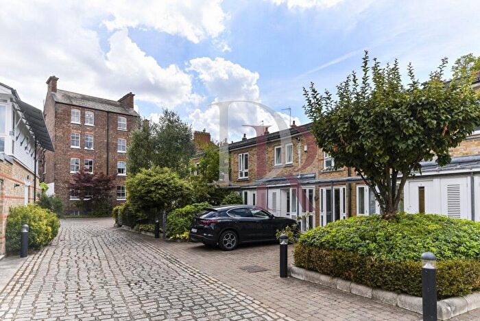 1 Bedroom House To Rent In Doves Yard, Barnsbury, N1