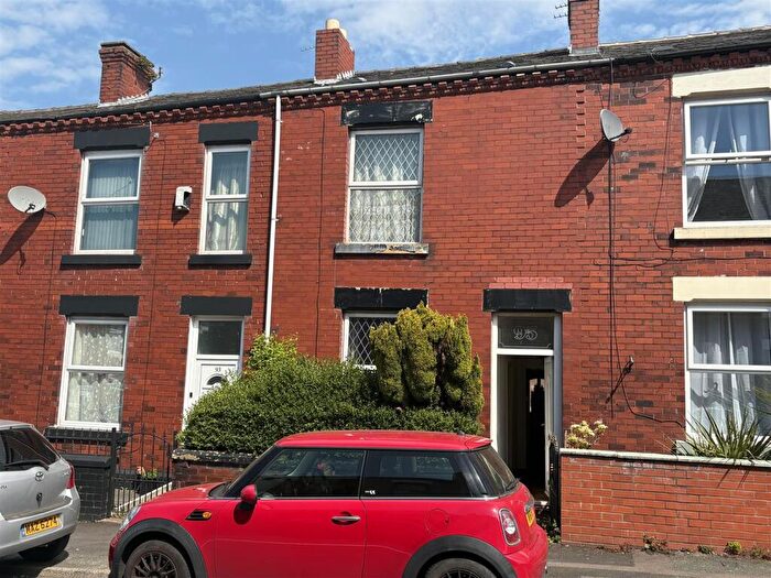 3 Bedroom Terraced House For Sale In Ridling Lane, Hyde, SK14