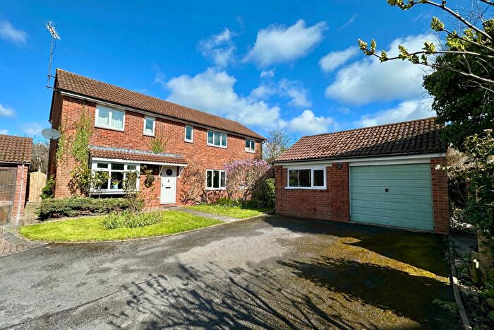 4 Bedroom Detached House For Sale In Wain Close, Alcester, B49
