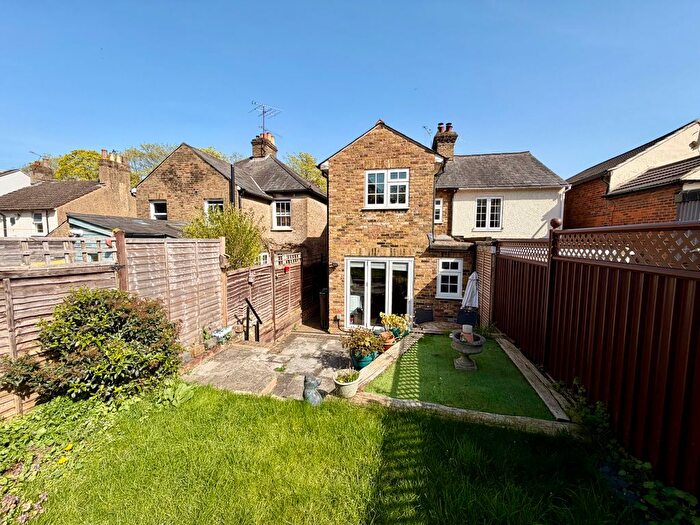 2 Bedroom Semi Detached House For Sale In Cotterells, Hemel Hempstead, Hertfordshire, HP1