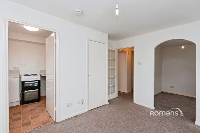 1 Bedroom Flat To Rent In Ascot Court, Aldershot, GU11