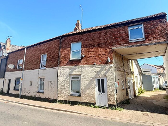 1 Bedroom Flat To Rent In South Street, Taunton, TA1