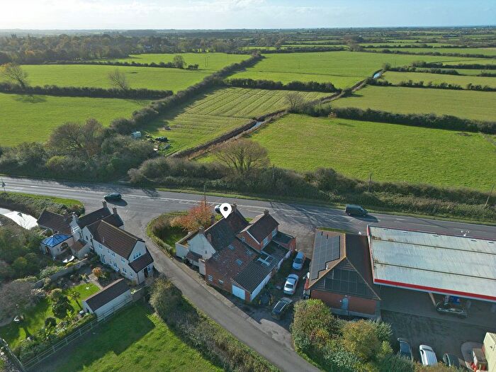 4 Bedroom Cottage For Sale In Stevens Lane, Lympsham, Weston-Super-Mare, BS24