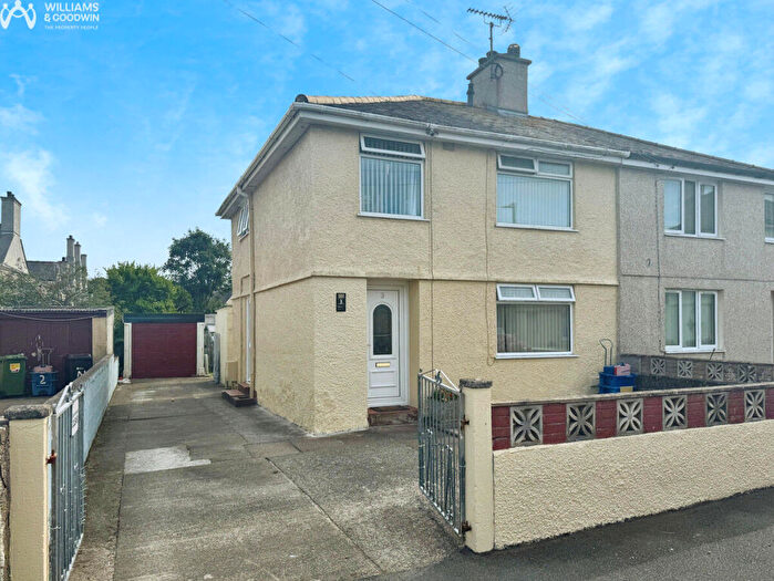 3 Bedroom Semi-Detached House For Sale In Maes Y Brenin, Holyhead, Anglesey, LL65