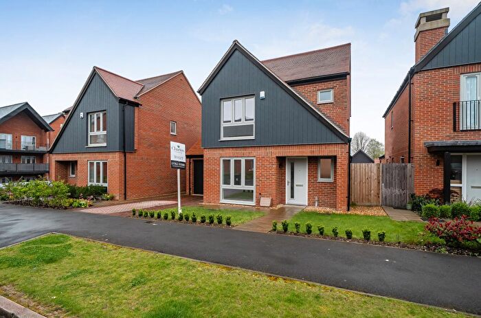 3 Bedroom Detached House To Rent In Fishwicke Road, Winchester, Hampshire, SO22