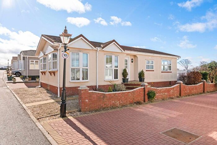 2 Bedroom Park Home For Sale In Oak Monks Muir Park, Haddington, EH41