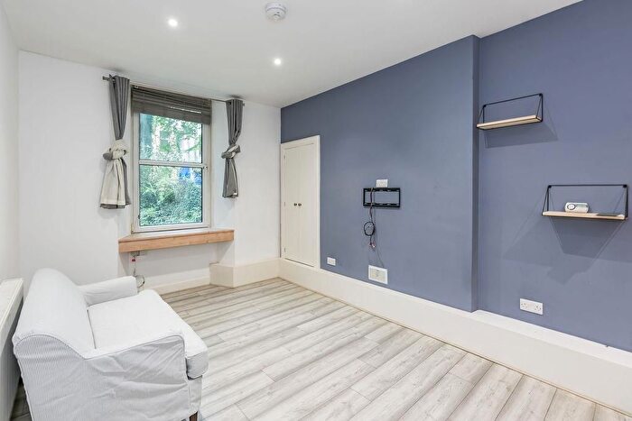 1 Bedroom Flat To Rent In Stewart Terrace, Edinburgh, EH11