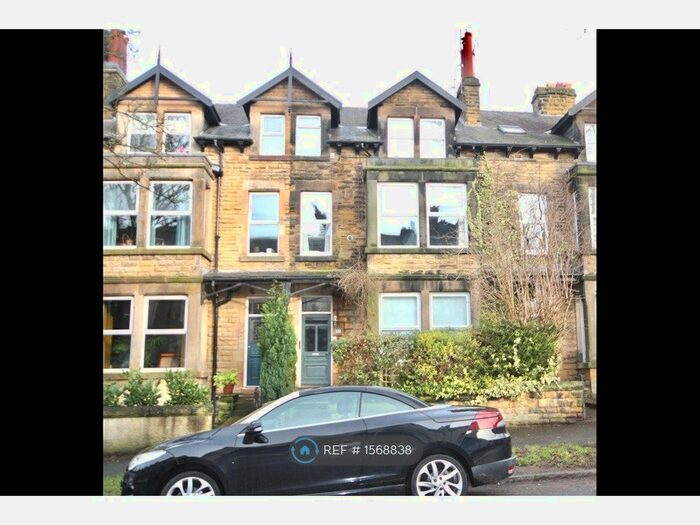 2 Bedroom Flat To Rent In Valley Drive, Harrogate, HG2