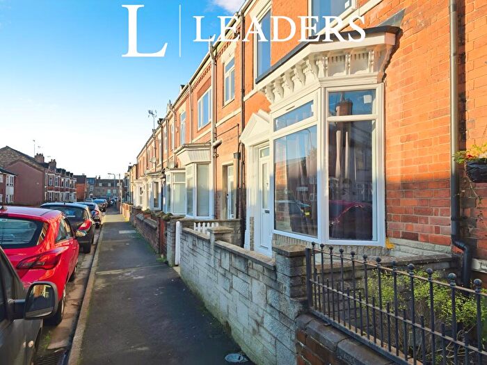 1 Bedroom Terraced House To Rent In Tooley Street, DN21