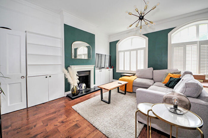 1 Bedroom Flat To Rent In High Road, Whetstone, N20