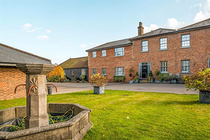 6 Bedroom House For Sale In Station Road, Tring, HP23