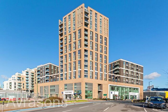 2 Bedroom Apartment To Rent In York Road, Battersea, SW11