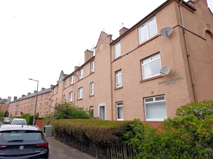 2 Bedroom Flat To Rent In Stenhouse Gardens North, Stenhouse, Edinburgh, EH11