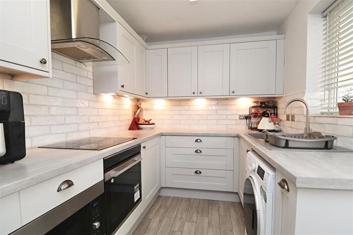 2 Bedroom Semi-Detached Bungalow For Sale In Fairfax, Stamford Bridge, York, YO41