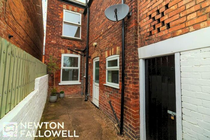 3 Bedroom Terraced House To Rent In Wharton Street, Retford, DN22