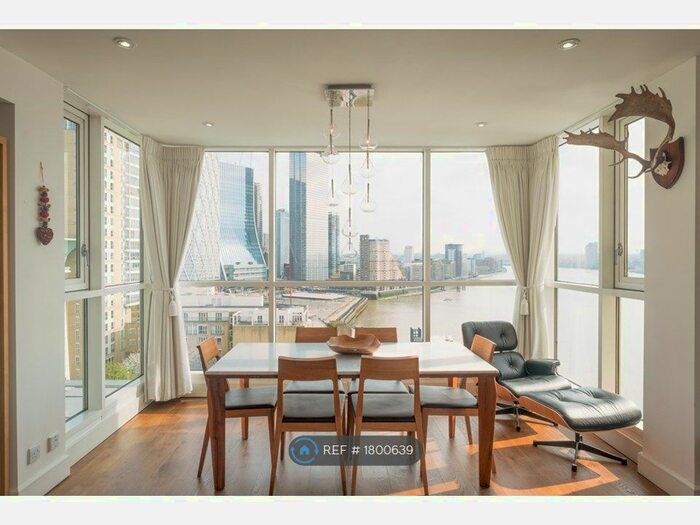 3 Bedroom Flat To Rent In Belgravenue Court, London, E14