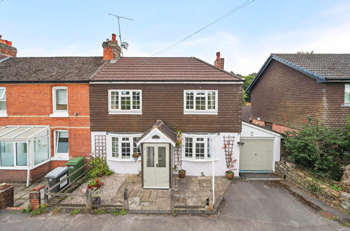 3 Bedroom Semi-Detached House For Sale In Tanfield Lane, Wickham, Fareham, Hampshire, PO17