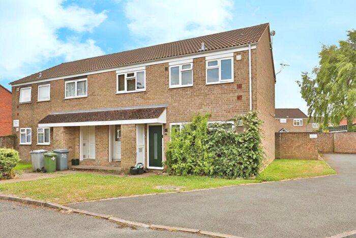2 Bedroom Maisonette For Sale In Dunwood Drive, Norwich, NR6