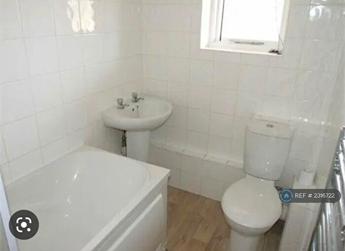1 Bedroom Flat To Rent In The Friars, Harlow, CM19