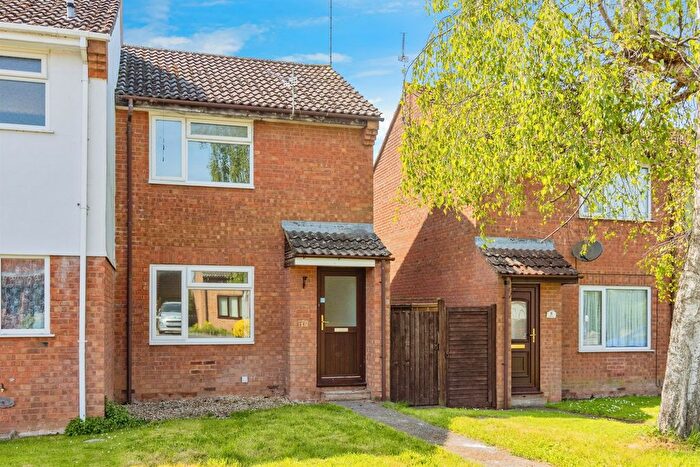 2 Bedroom End Of Terrace House For Sale In Culm Lea, Cullompton, EX15
