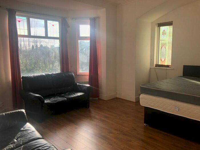 1 Bedroom Flat To Rent In Flat, Wilbraham Road, Manchester M21