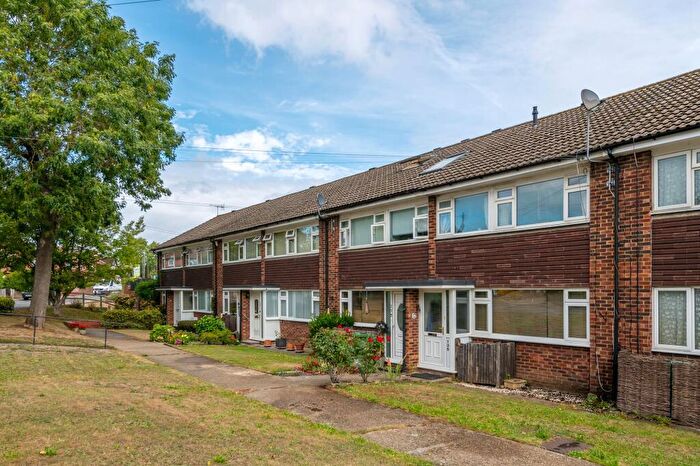 3 Bedroom Terraced House For Sale In Nutfield Road, Merstham, RH1