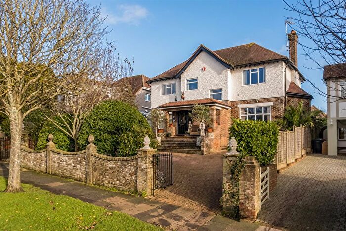 5 Bedroom Detached House For Sale In Shirley Drive, Hove, BN3
