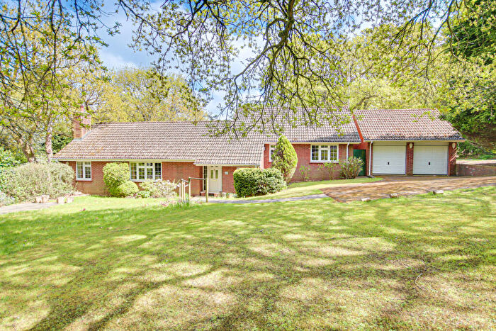 3 Bedroom Detached Bungalow For Sale In Woodland Rise, Studham, Dunstable, LU6