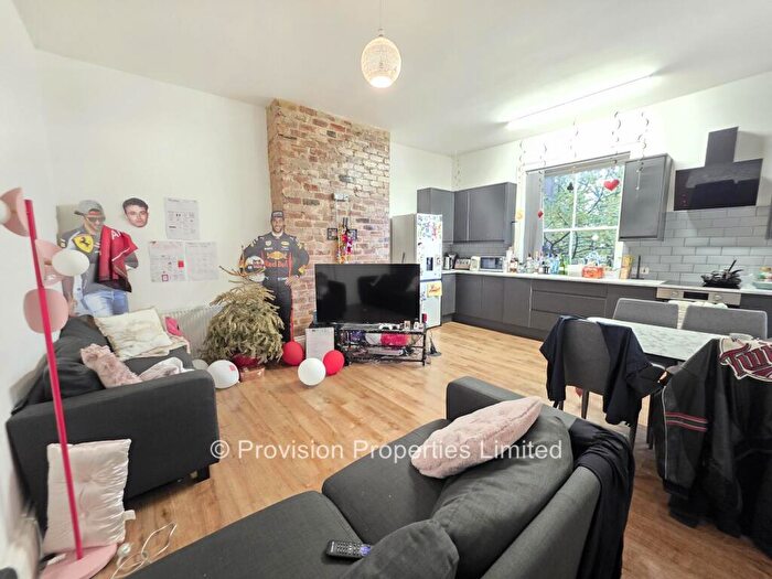 4 Bedroom Terraced House To Rent In Headingley Lane, Hyde Park, Leeds, LS6