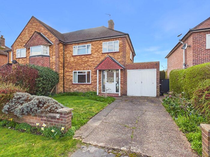 3 Bedroom Semi Detached House For Sale In Heath Road, Beaconsfield, Buckinghamshire, HP9