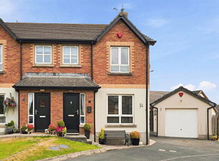 3 Bedroom Semi-Detached House For Sale In Fox Hollow, Ballygowan, BT23