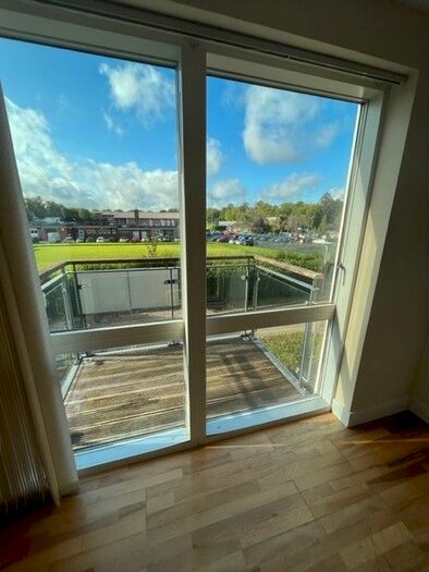 1 Bedroom Flat To Rent In Hemisphere, Edgbaston Crescent, Birmingham, B5