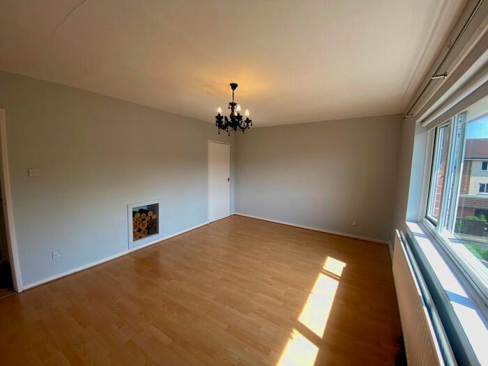 2 Bedroom Flat To Rent In Lutterworth Road, Longbenton, NE12